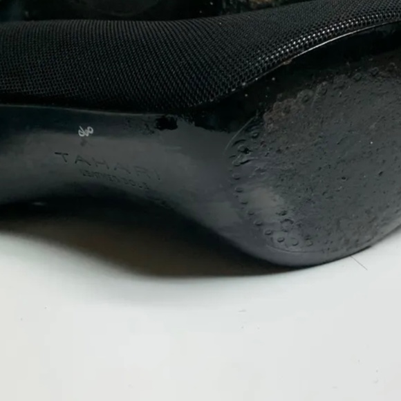 Tahari nylon mesh peep toe heels Sz.7.5 - Picture 6 of 6